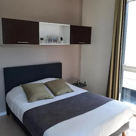 Neoresid - Lille-lambret דירה