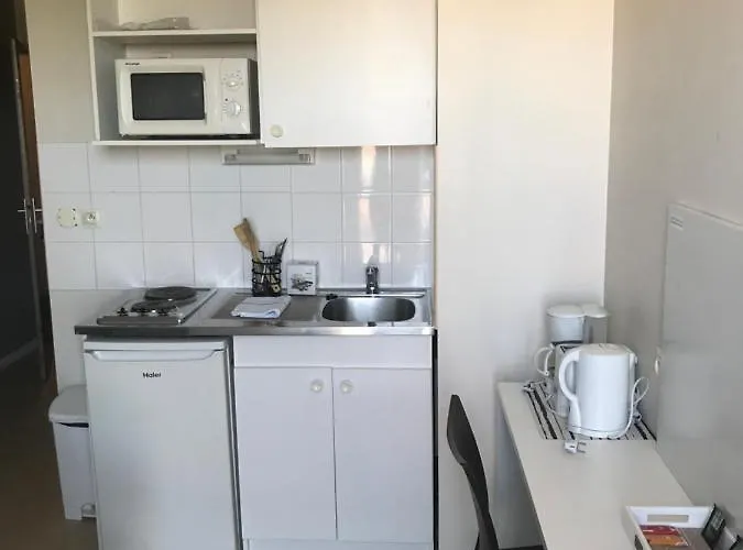 Neoresid - Lille-lambret דירה